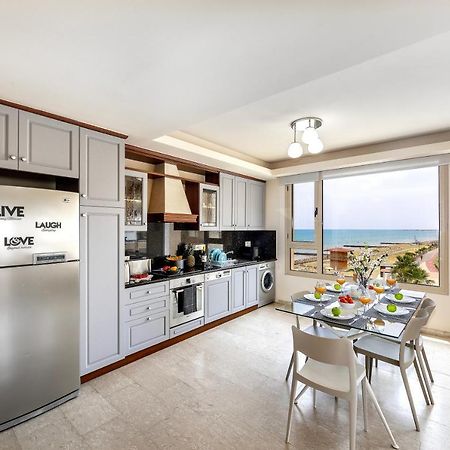Mackenzie Beachfront Eftyhia Suite ラルナカ エクステリア 写真