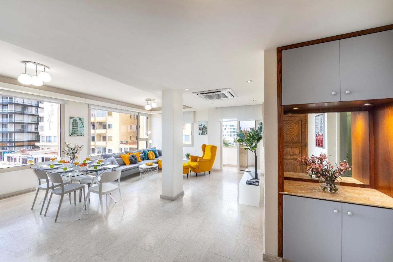 Mackenzie Beachfront Eftyhia Suite ラルナカ エクステリア 写真
